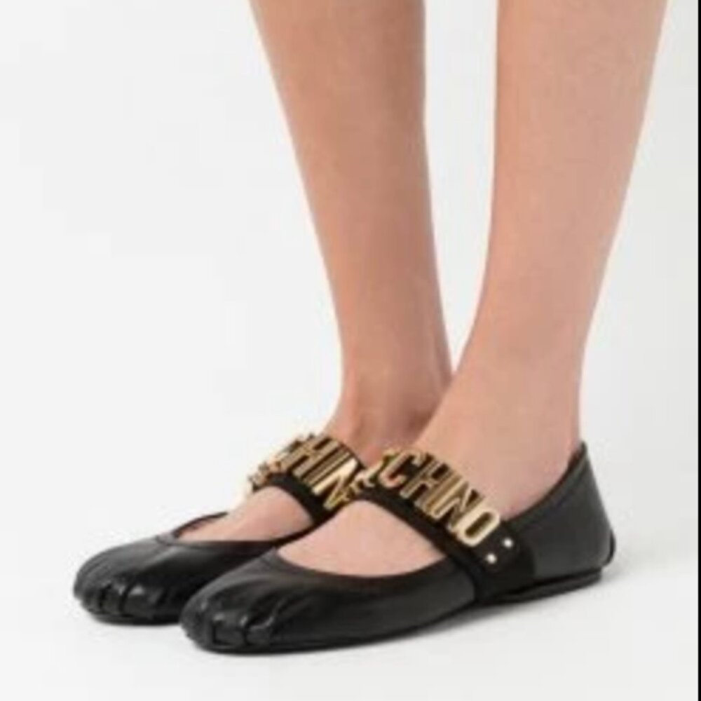 Moschino Couture Leather Ballet Flats With Gold Metal Letter Logo Sz 39 - Picture 2 of 10